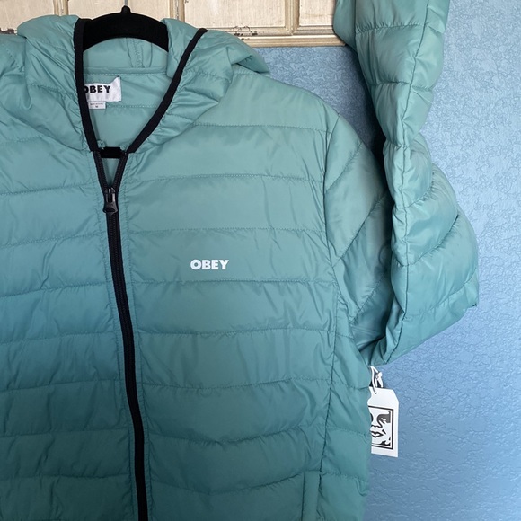 NWT OBEY league micro puffer hooded jacket - Picture 2 of 8